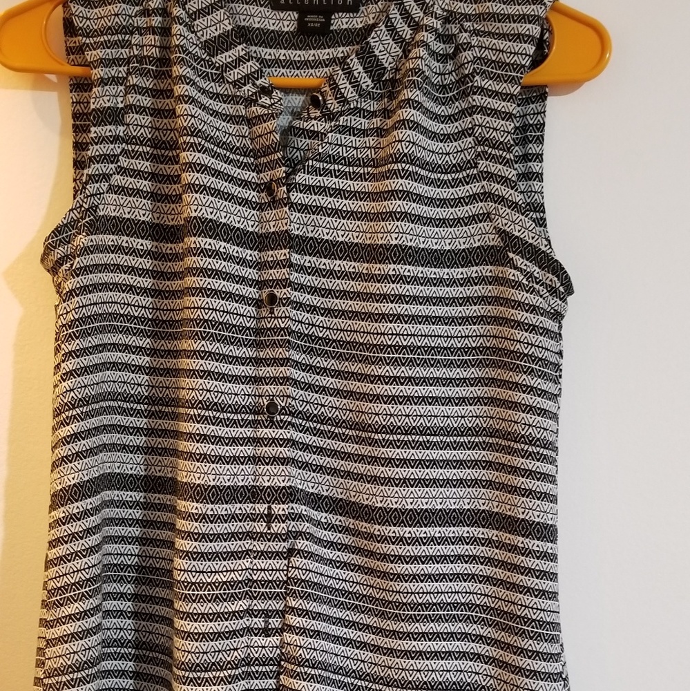 Sleeveless Tee